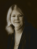 Author & Editor Maggie deVries